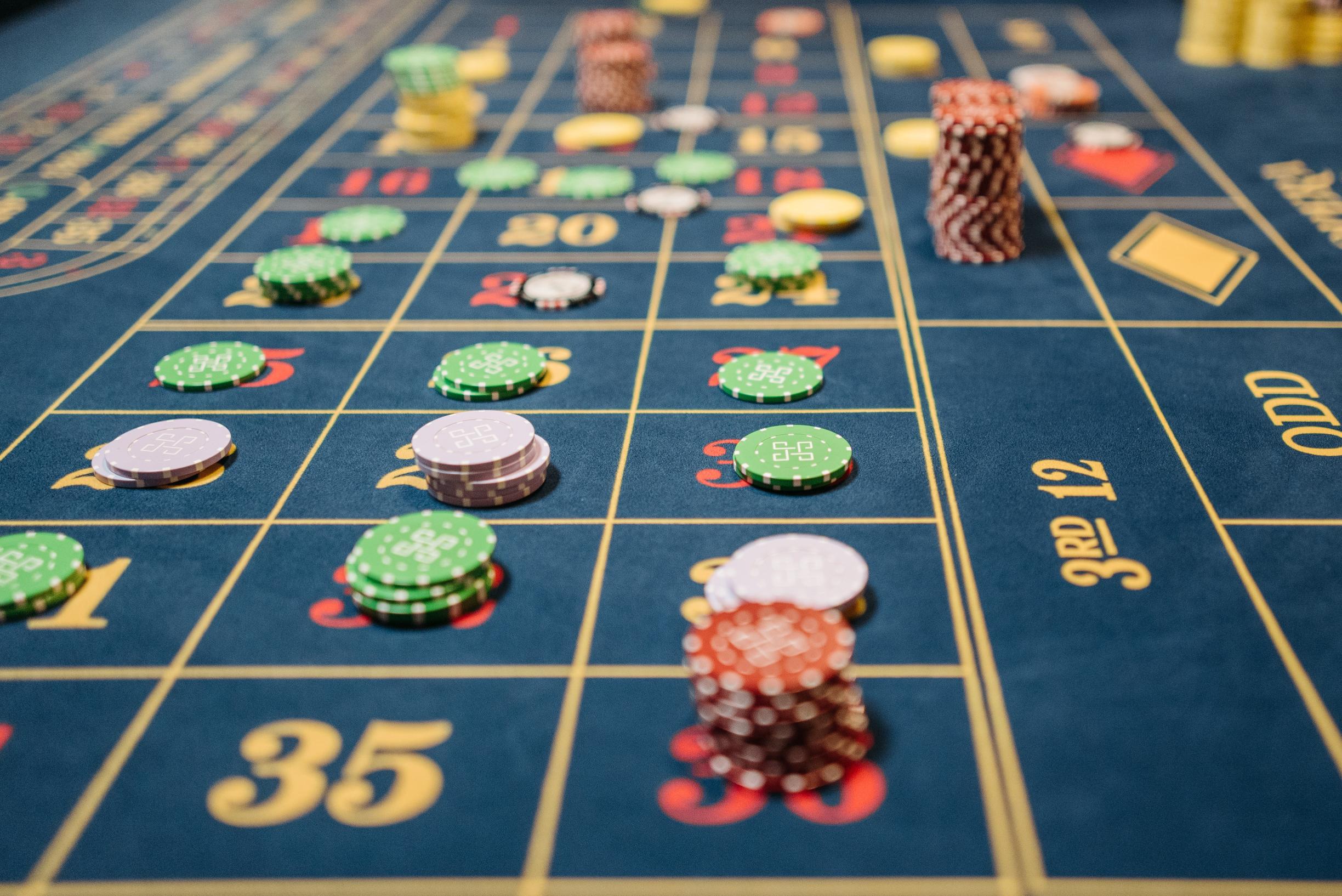 What should users know about online casino features?